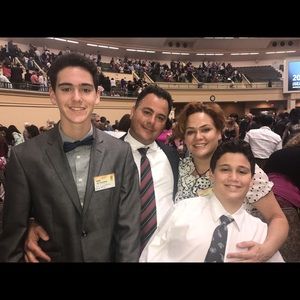 Meet your Posher, Ana